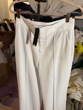 Alice + Olivia White Pleated High-Rise Tailored Trousers